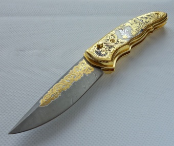 Нож складной дамасский "Волк и полнолуние"