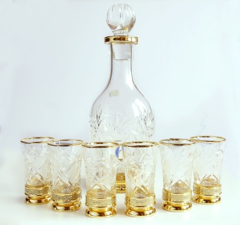 Графин со стопками